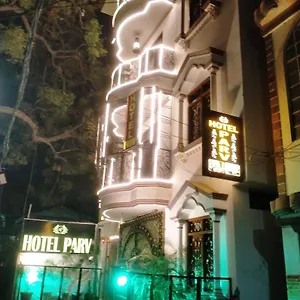 Parv Hotel